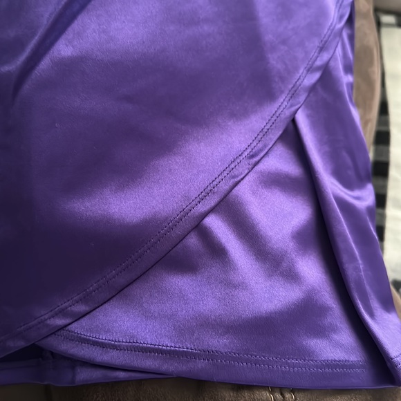 Purple homecoming short dress with split - Picture 3 of 4